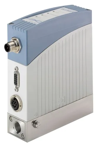 8709 Расходомер жидкостей с защитой IP65 (LFM)